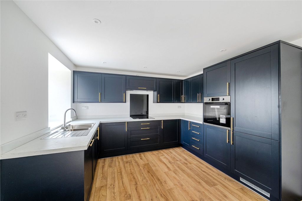 Property photo 3 of 18 Picture No. 07