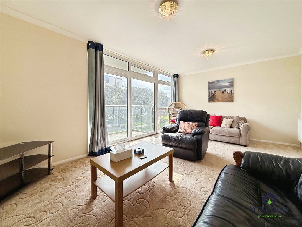 Property photo 3 of 10 Picture No. 05