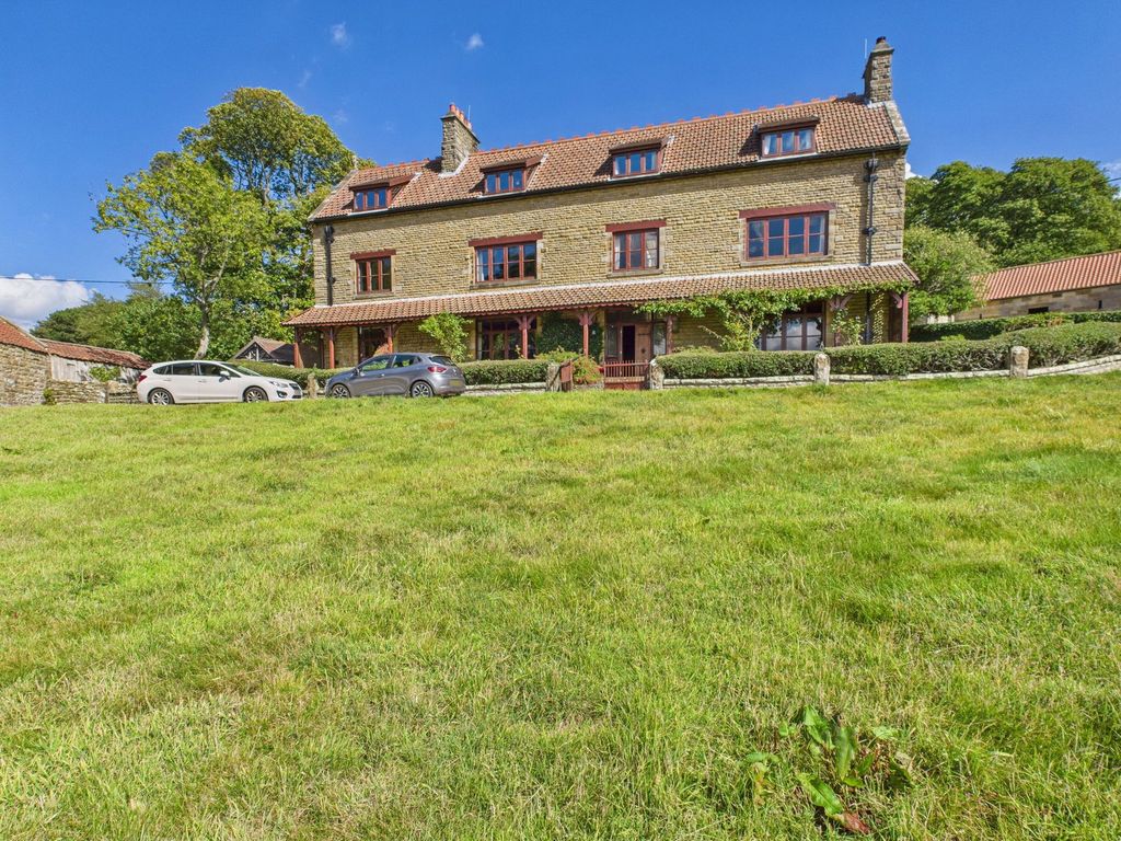 Property photo 3 of 26