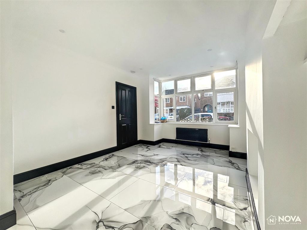 Property photo 3 of 18 Img_7566.Jpg