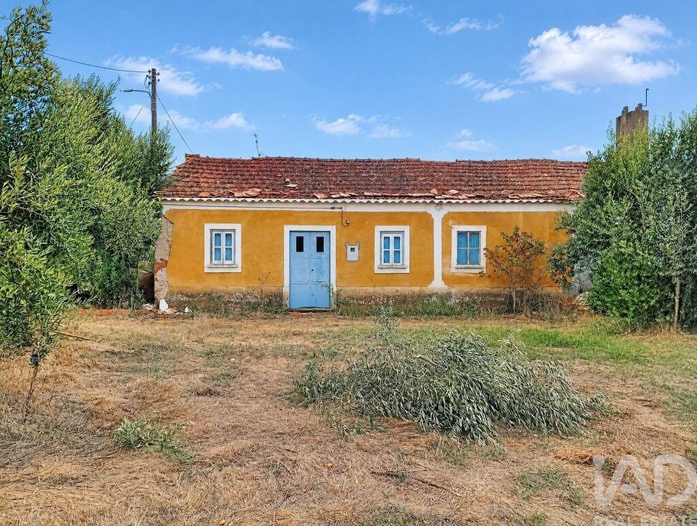 Property photo 2 of 40