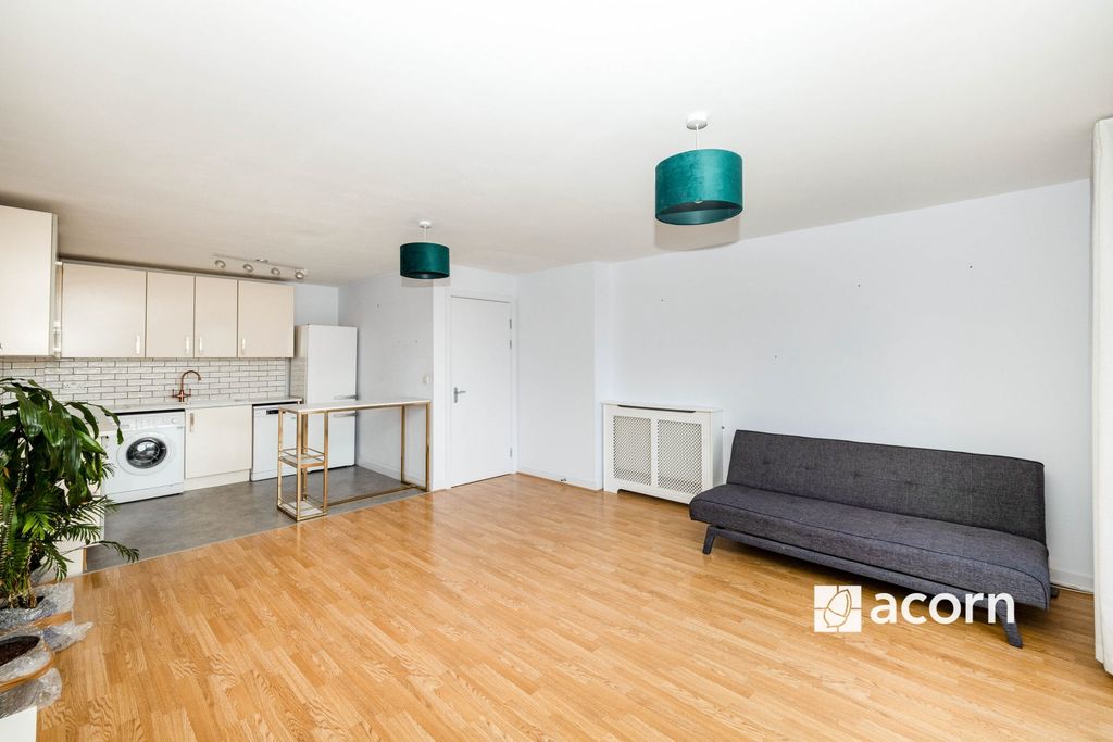 Property photo 3 of 10 Bfk_8487