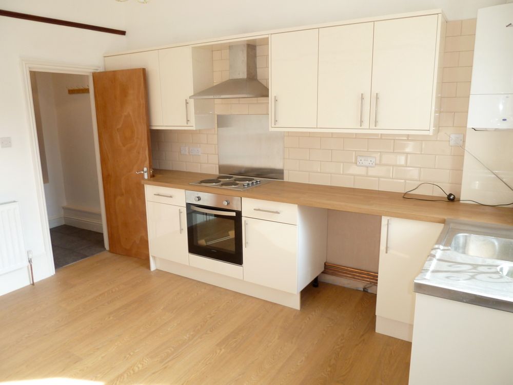 Property photo 2 of 13