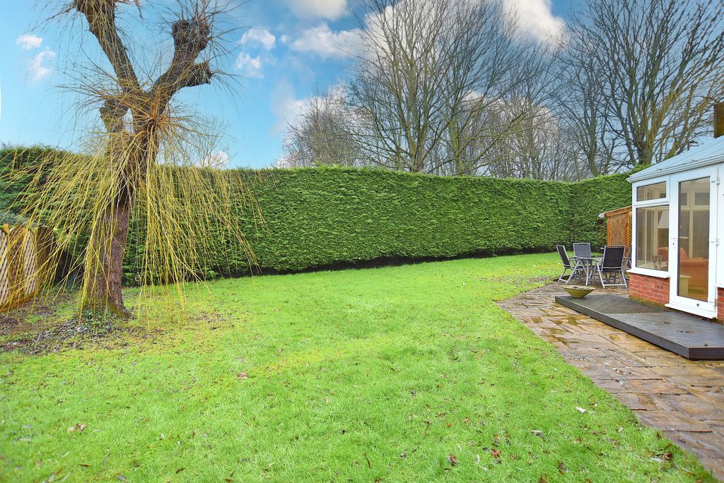 Property photo 2 of 22 11