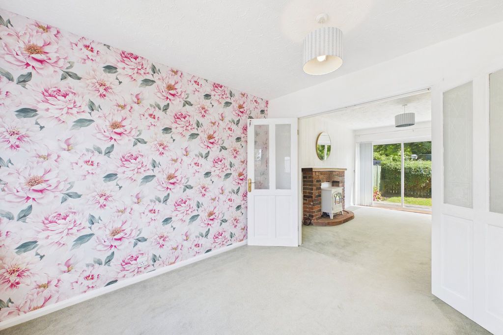 Property photo 3 of 15