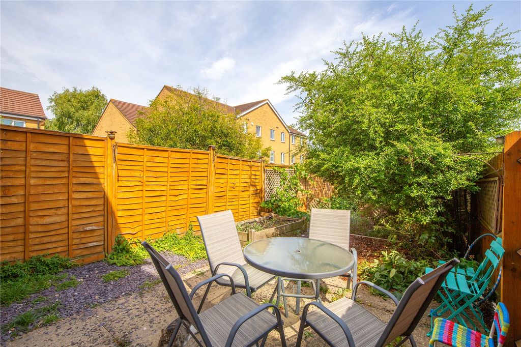 Property photo 2 of 22 Picture No. 30