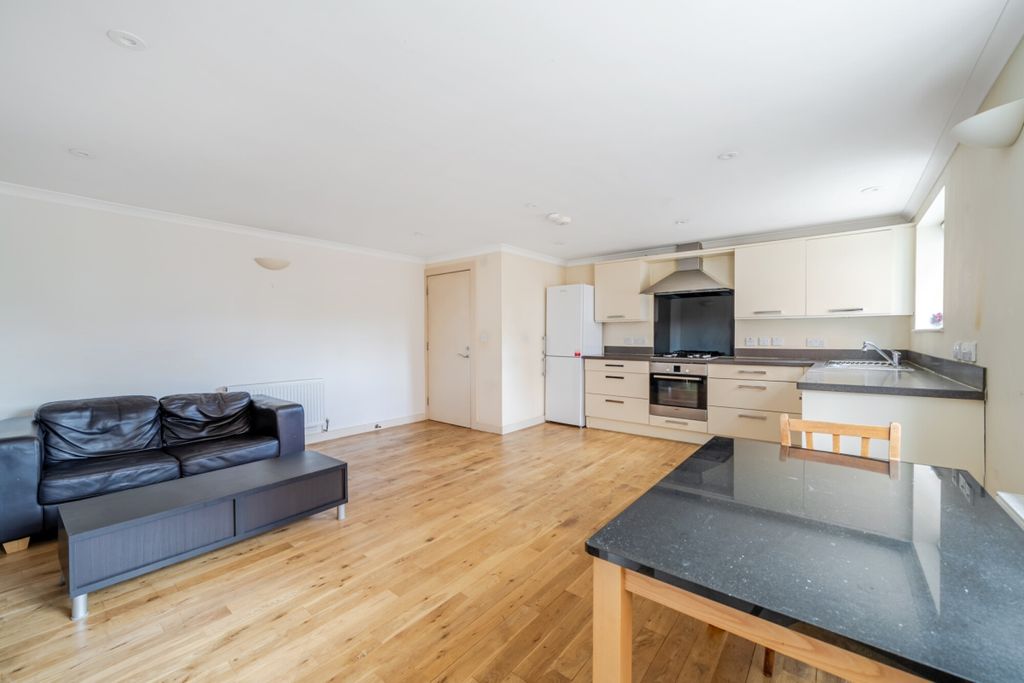 Property photo 2 of 15 1356444-1-68c980F...