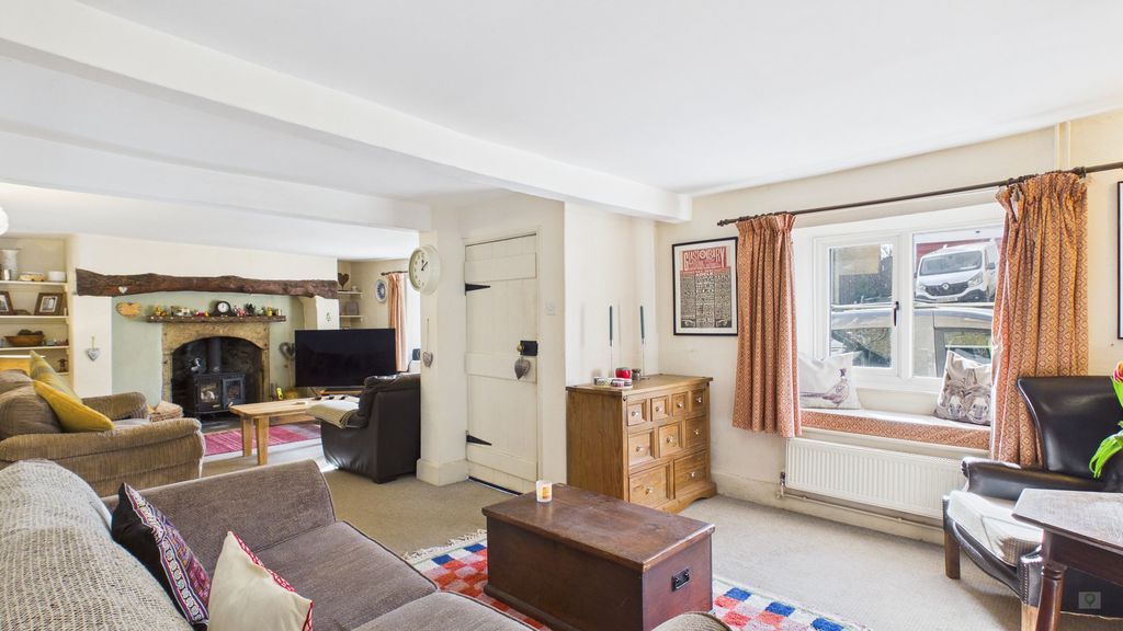 Property photo 2 of 18 Photo 10