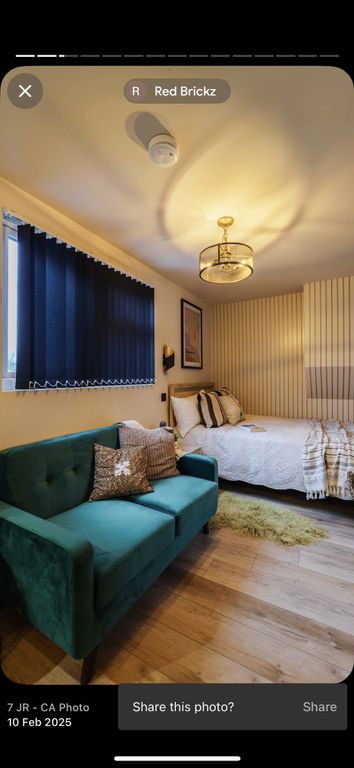 Property photo 3 of 6 A Stylish Double Bedroom Featuring A Cozy Double B...