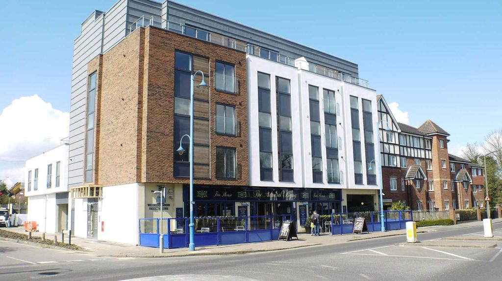 Property photo 1 of 9