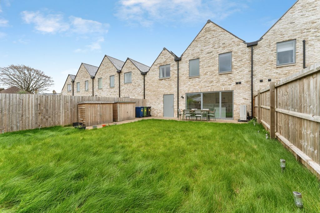 Property photo 2 of 20 Rear Aspect