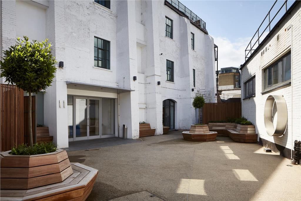 Property photo 1 of 7 Managed Office, Curtain Road, London - Ec2A|