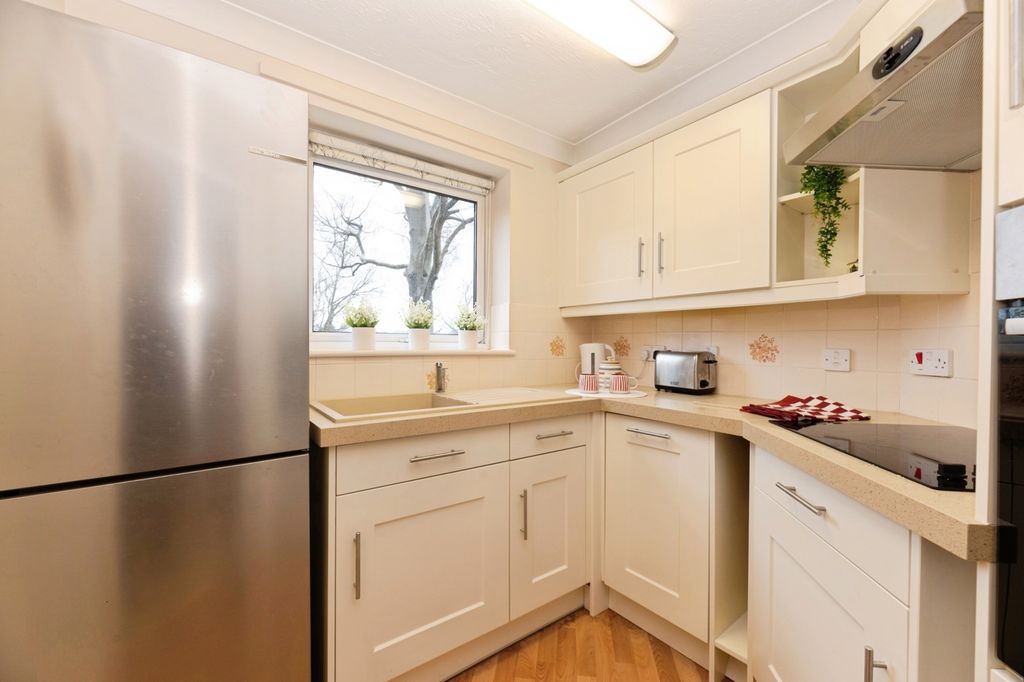 Property photo 2 of 15 Pbox-Img.Jpg