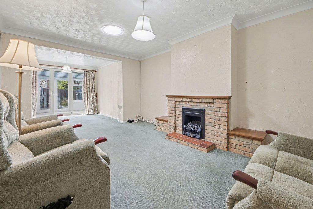 Property photo 2 of 11