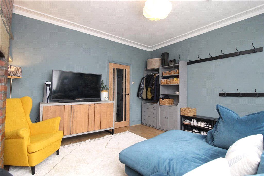 Property photo 3 of 12 Living Room