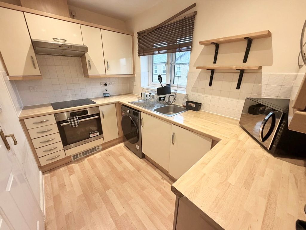 Property photo 2 of 7