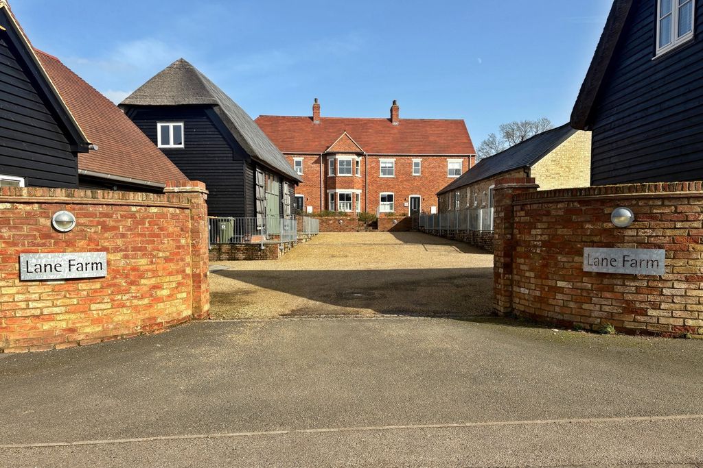 Property photo 2 of 26 4449922