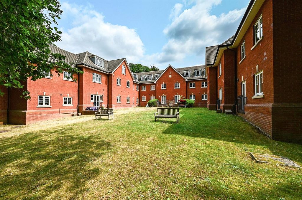 Property photo 3 of 9 Picture No. 13