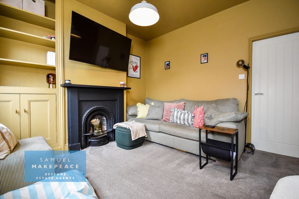 Property photo 3 of 13 Gallery
