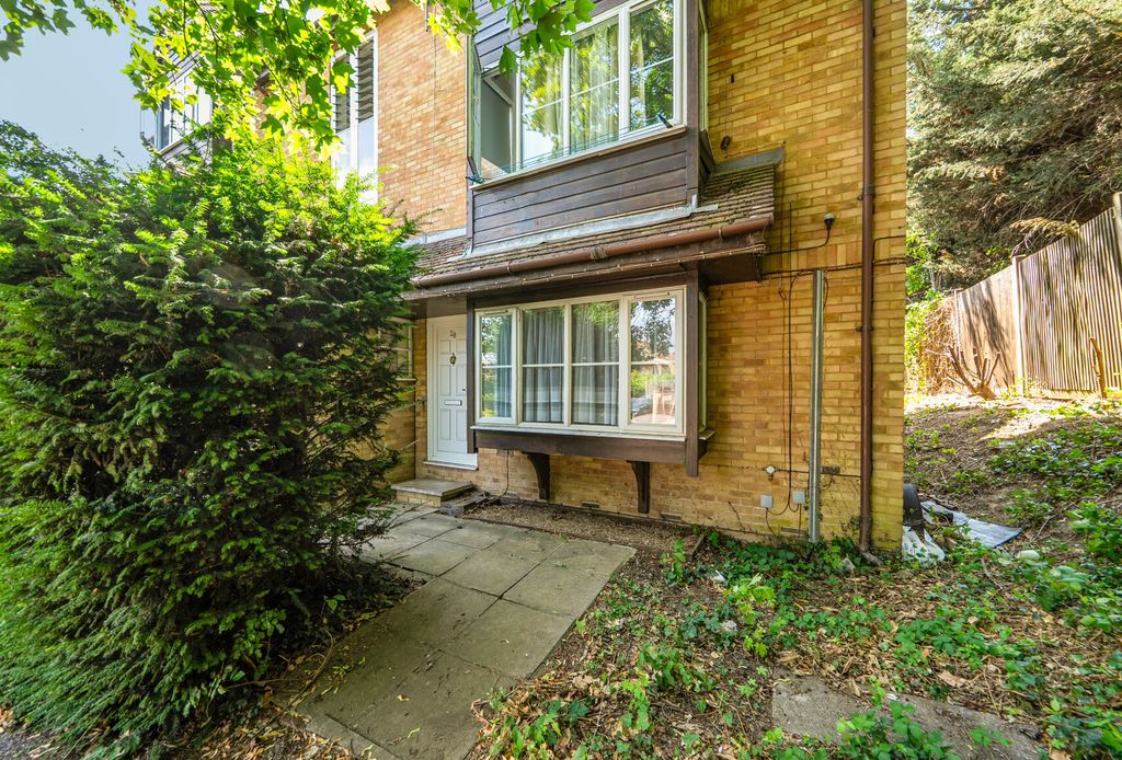 Property photo 2 of 8 1493194-14-6A5643...