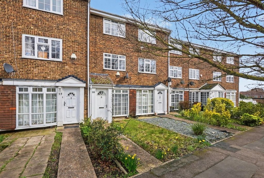 Property photo 1 of 18 4870670