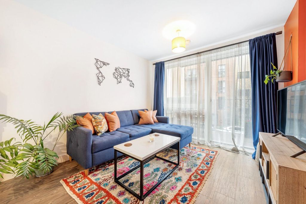 Property photo 2 of 15 Reception (3).Jpg