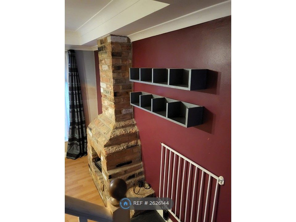 Property photo 3 of 26