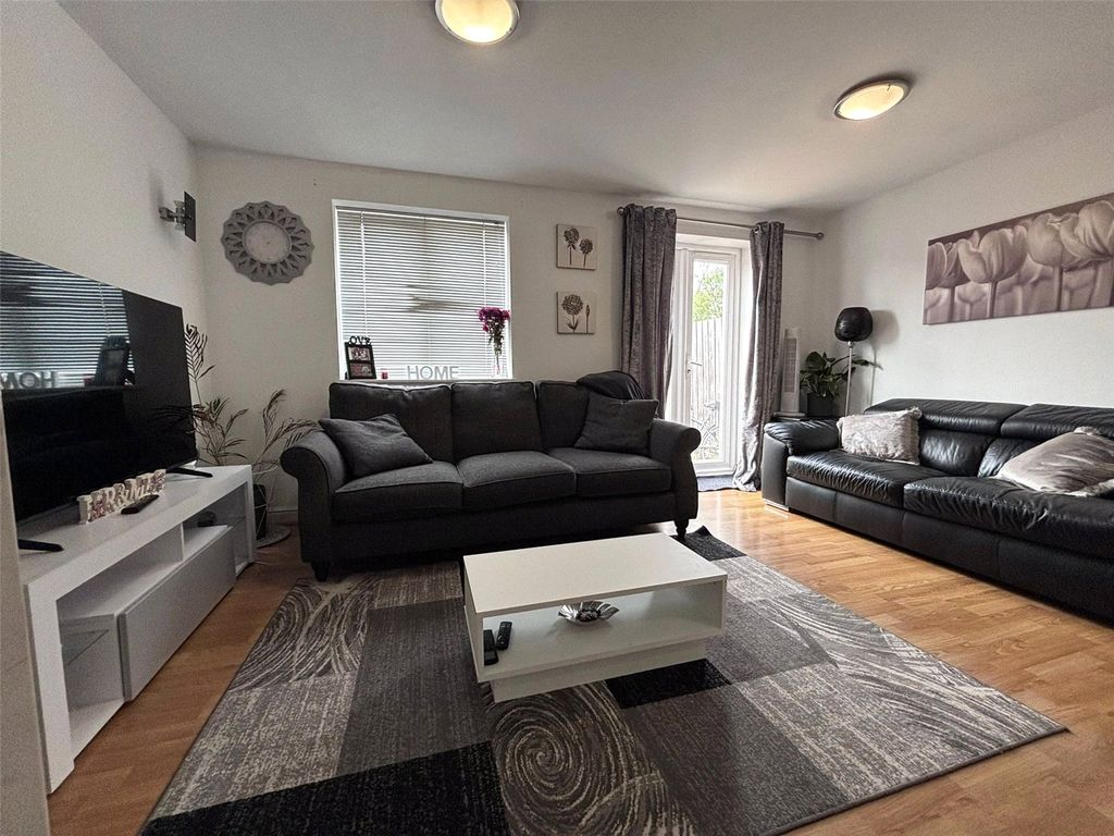 Property photo 2 of 13 Picture No. 04