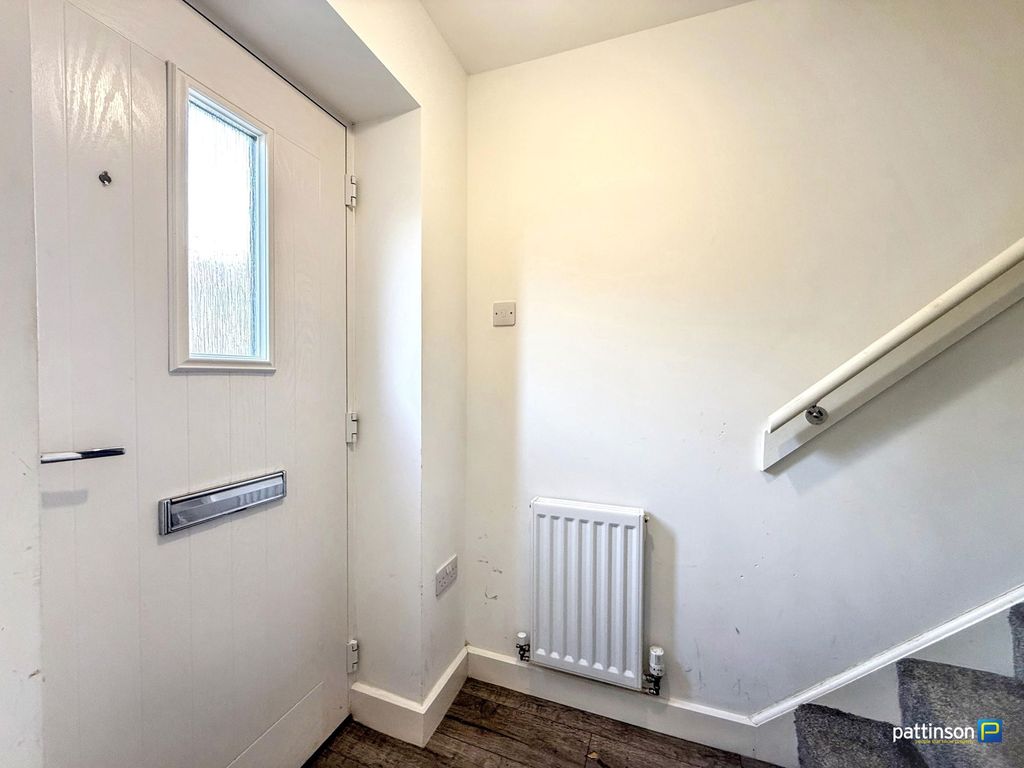 Property photo 2 of 26