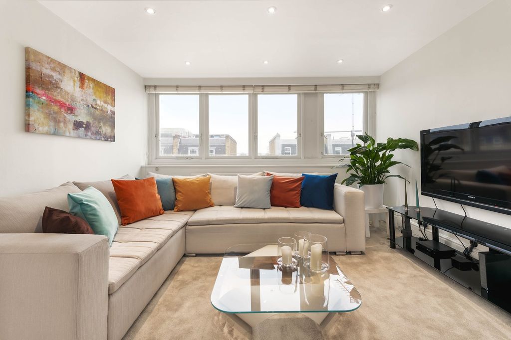 Property photo 3 of 12 Picture No. 07