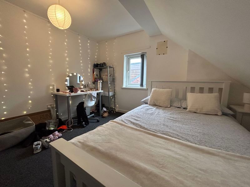 Property photo 1 of 11 Photo 11