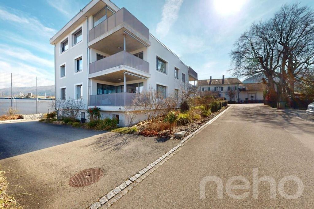 Property photo 1 of 12