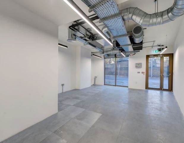 Property photo 2 of 8 Palace View Inetrnal 3.Jpg