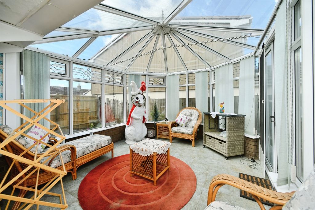 Property photo 3 of 21