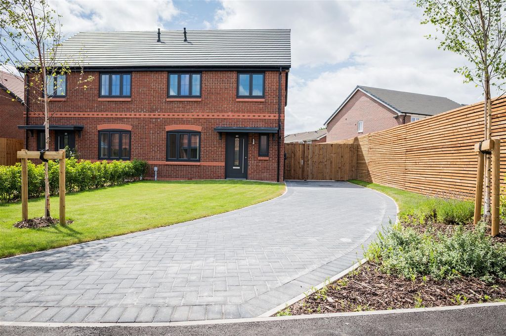 Property photo 1 of 16 Property-Perspective-Stoneley-Road-Crewe-040725-18