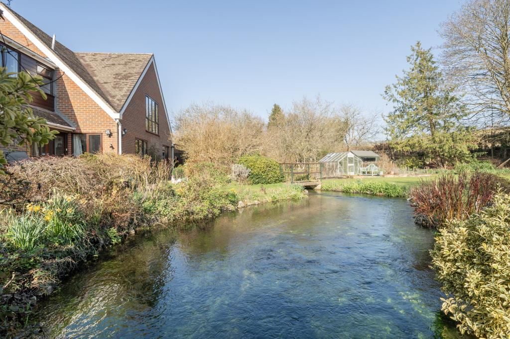 Property photo 3 of 25 External View