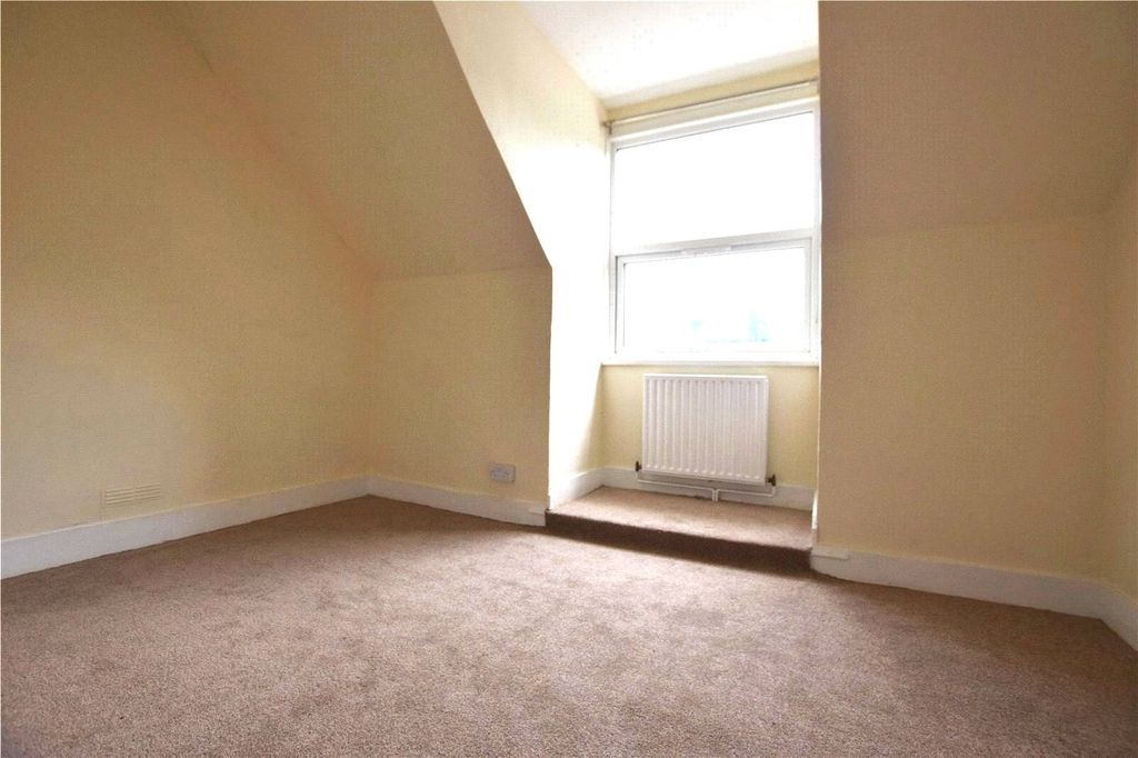 Property photo 3 of 6 Picture No. 09