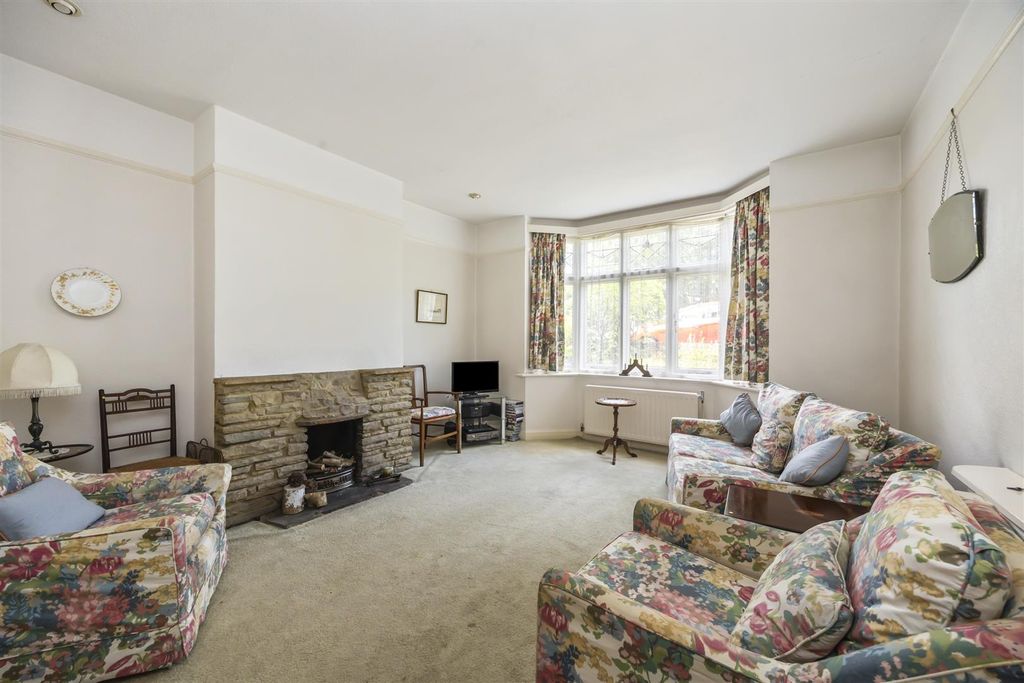 Property photo 2 of 18 Living Room