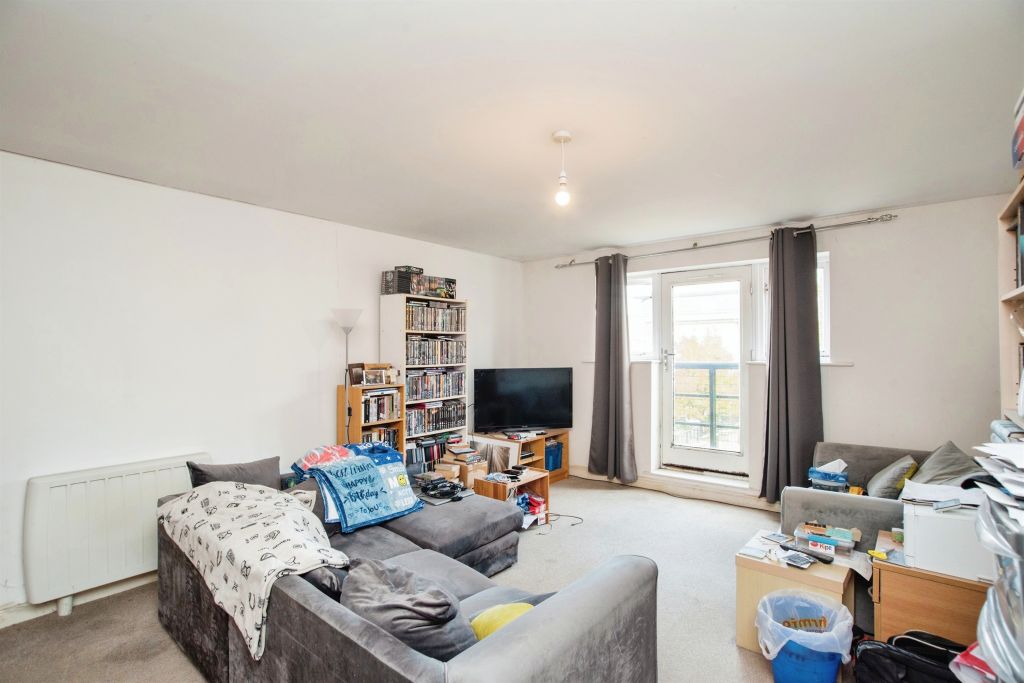 Property photo 3 of 17