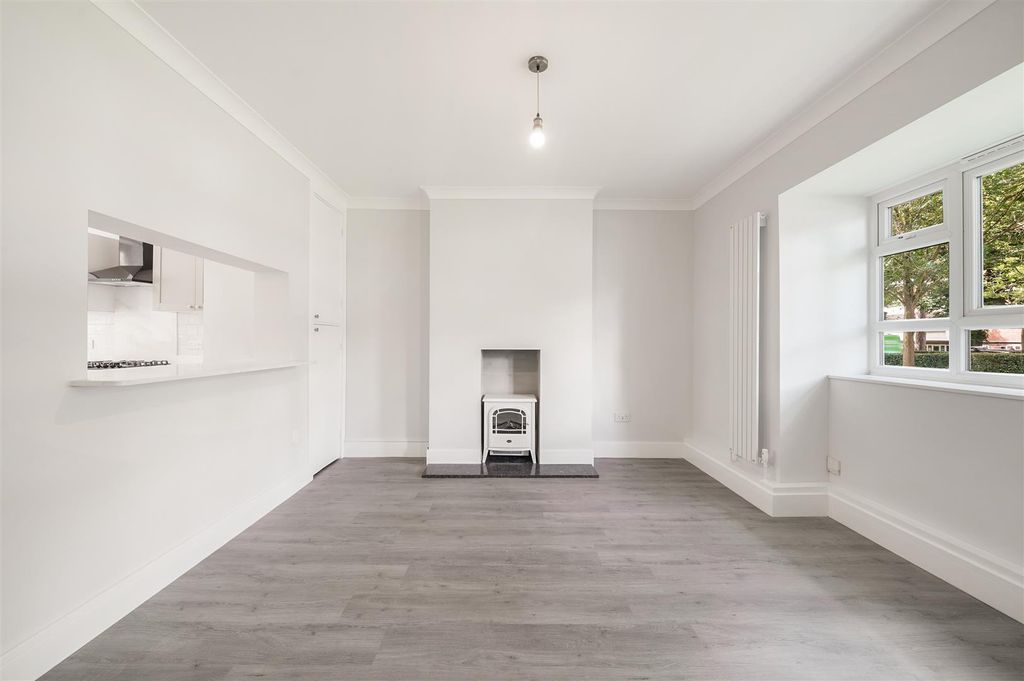 Property photo 2 of 15 26 Grierson House - Oncrpgudfowhsrdbd5m2.Jpg