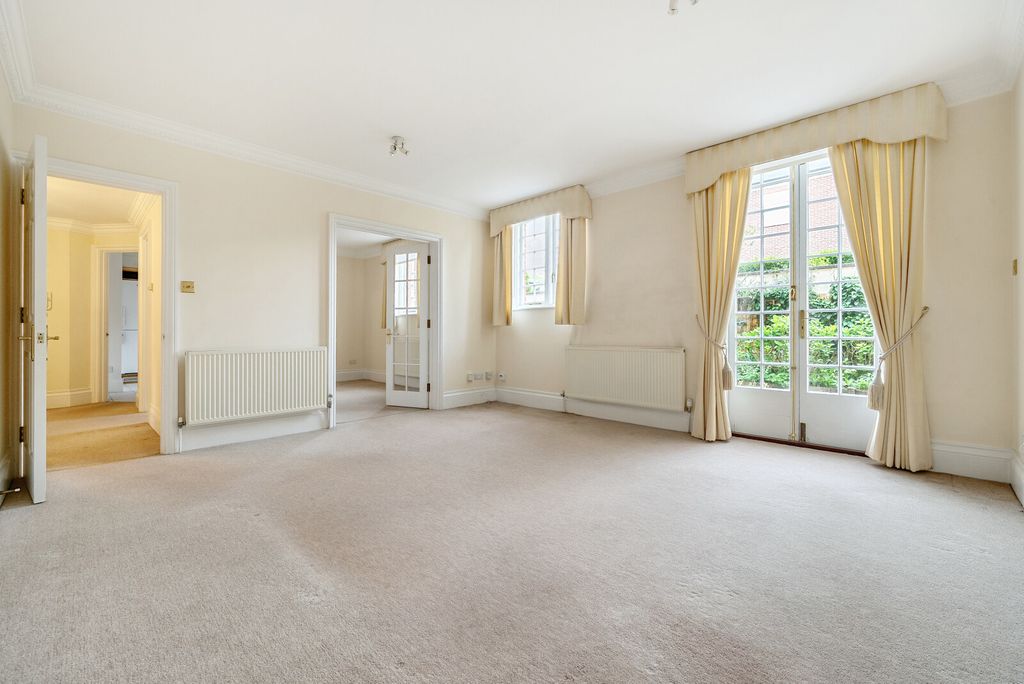 Property photo 3 of 12 5-68234F96892E3-1...