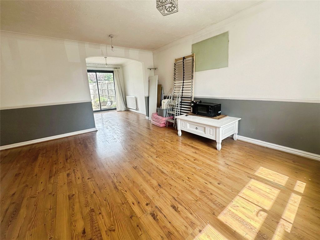 Property photo 3 of 15 Picture No. 01