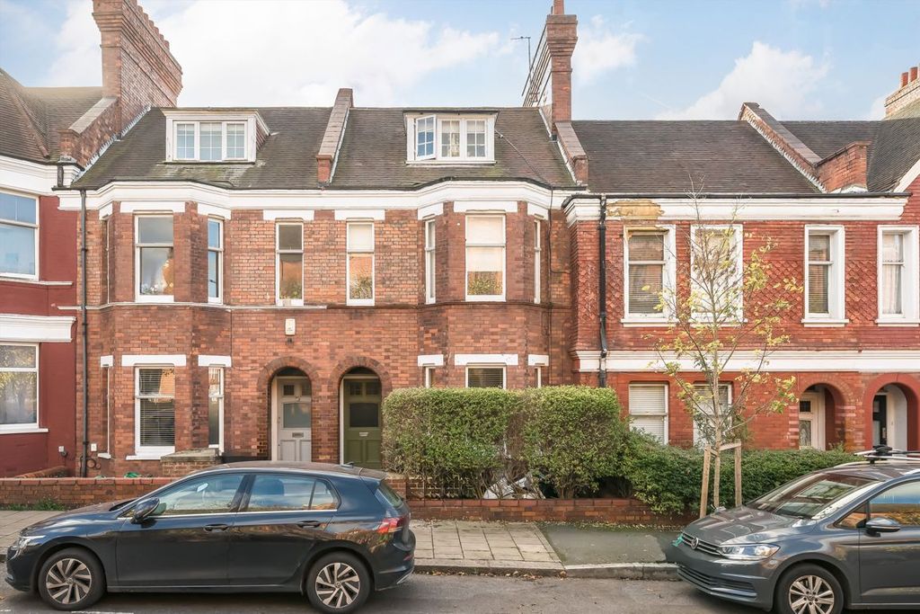 Property photo 1 of 7