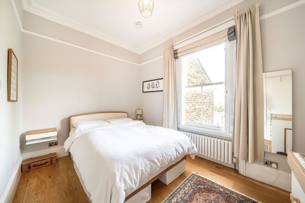 Property photo 3 of 6