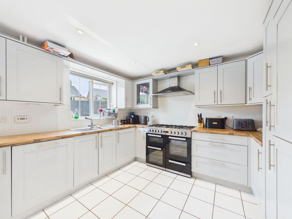Property photo 1 of 26