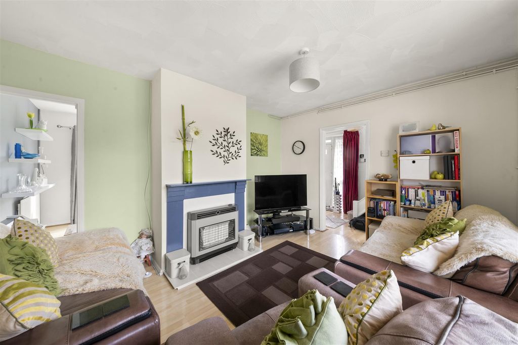 Property photo 2 of 29 1