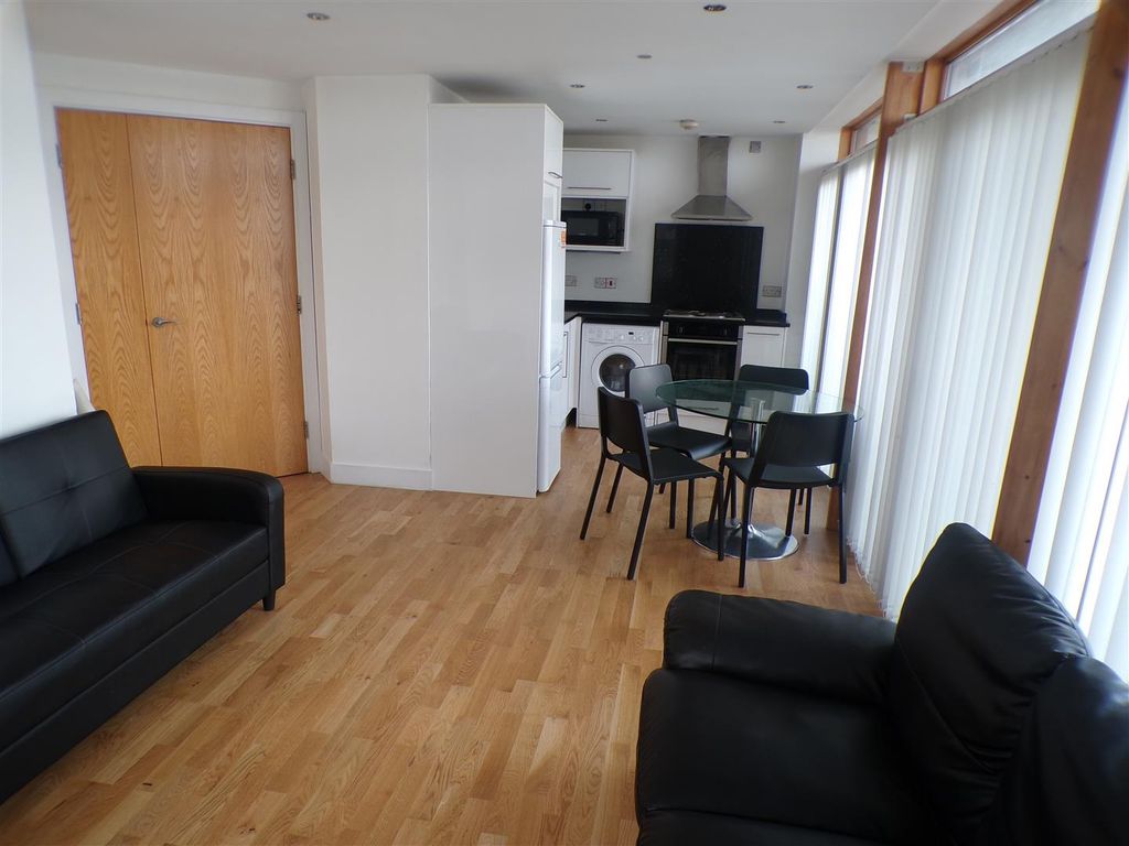 Property photo 3 of 14 100_6020.Jpg