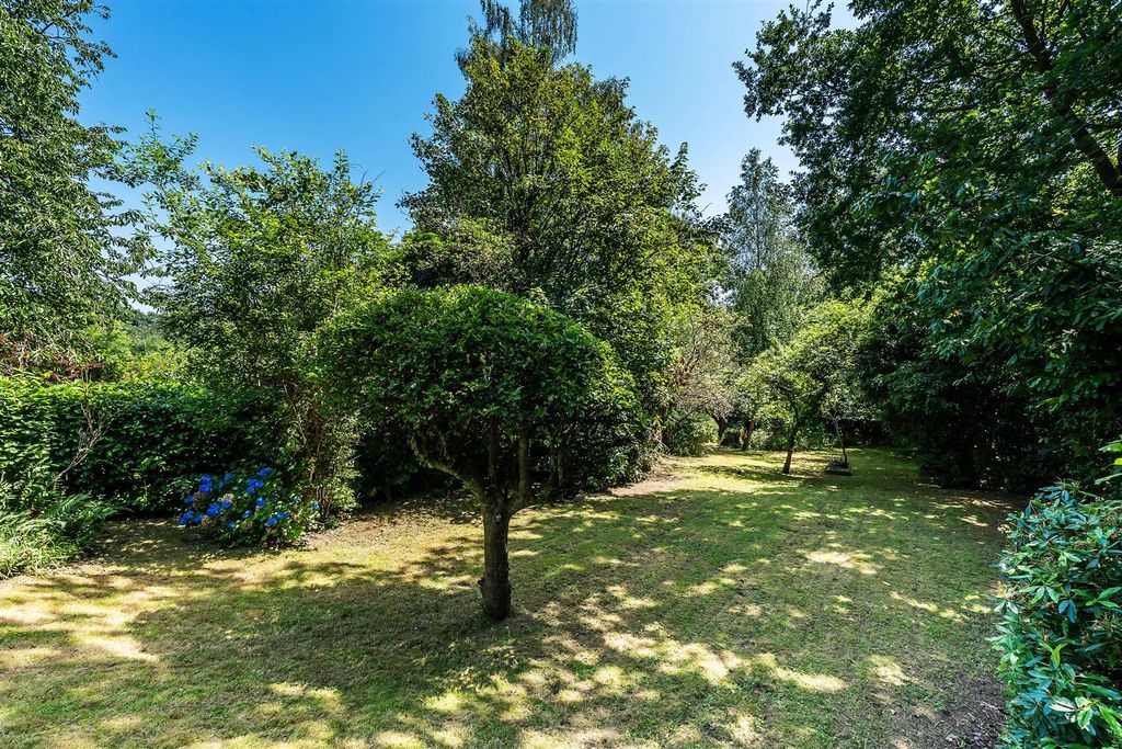 Property photo 3 of 48 Hilldrop-6.Jpg