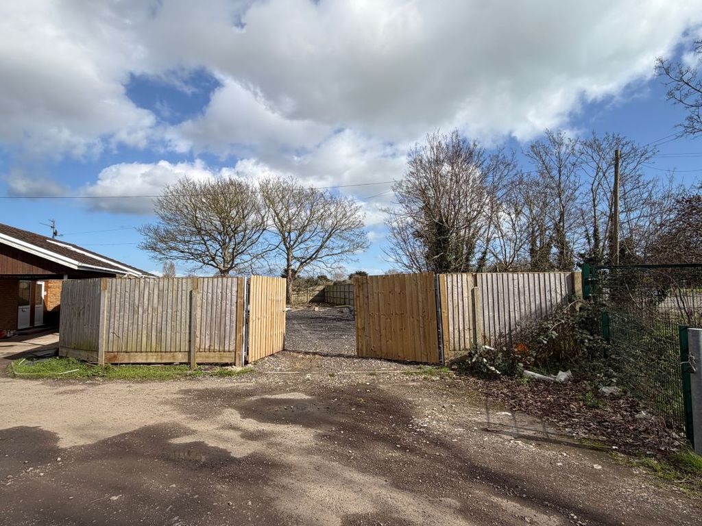 Property photo 2 of 4