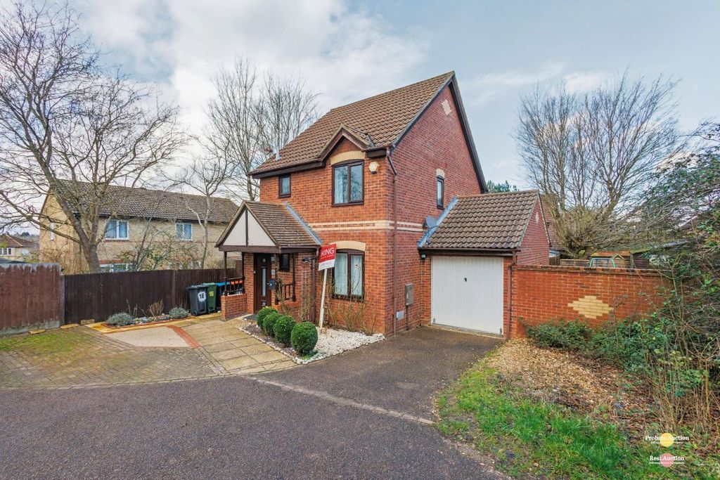 Property photo 2 of 19